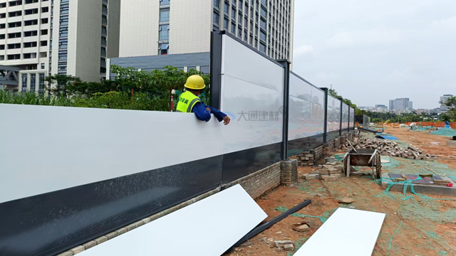 A類裝配式鋼結(jié)構(gòu)烤漆圍擋-工地施工圍擋A款-深圳圍擋<